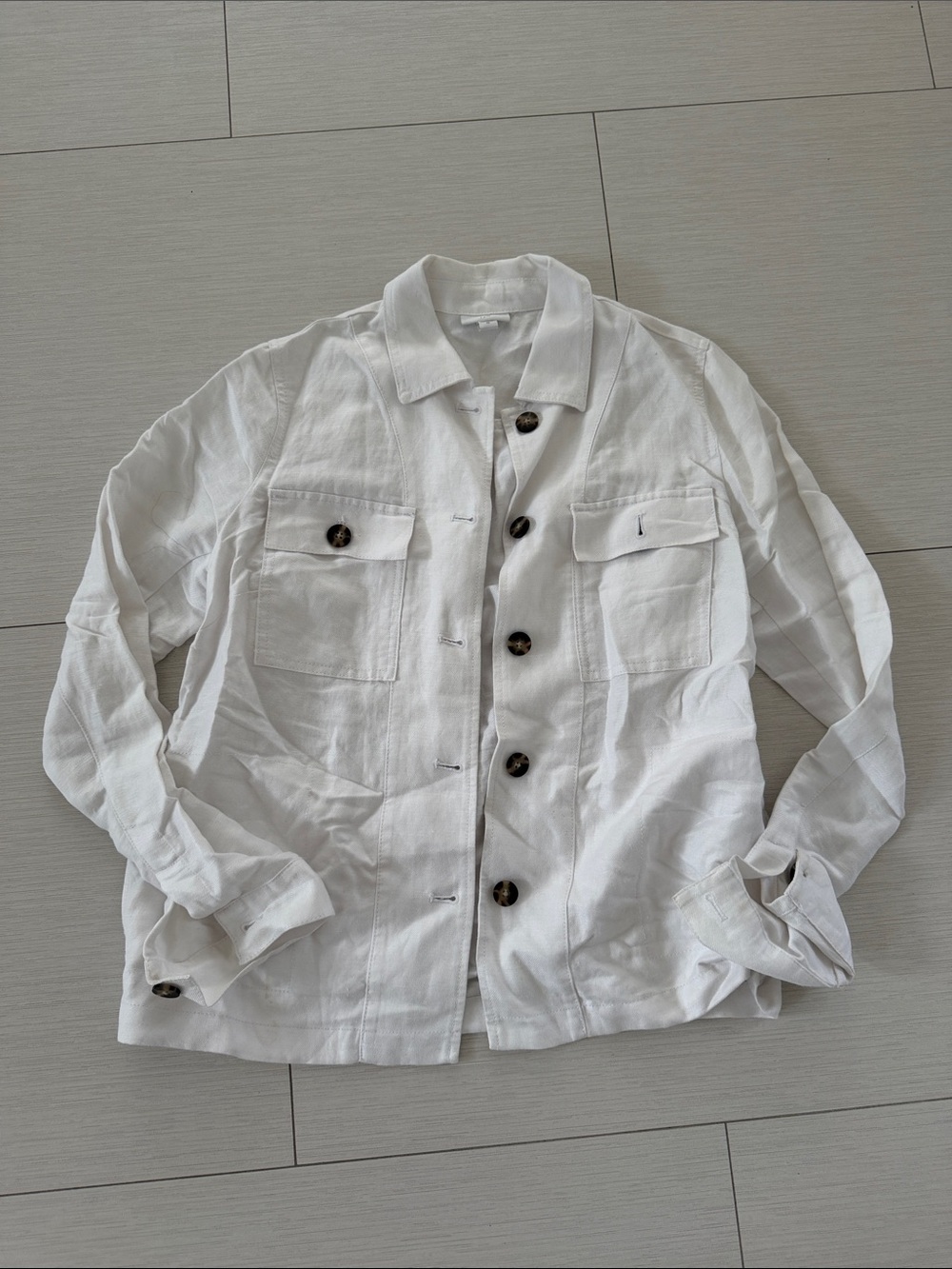 White Women’'s Lightweight Button-Front Jacket